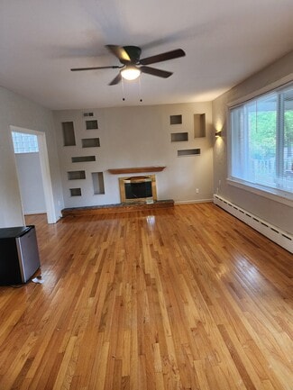 5505 Beacon St, Pittsburgh, PA 15217