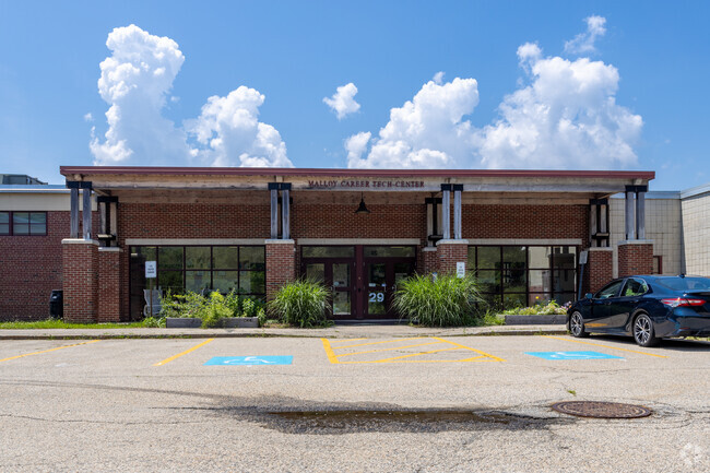 Portsmouth High School has a career tech center.