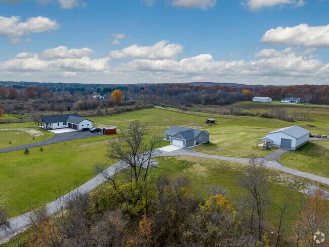 Hadley Township's wide open terrain lends to spacious property sizes.