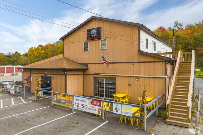 68's Feed Mill is a local favorite in Daugherty Township, serving up juicy burgers and drinks.