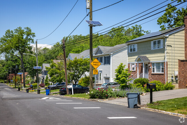 In 1702, settlers purchased what is now Roseland from the Lenni Lenape Native Americans.