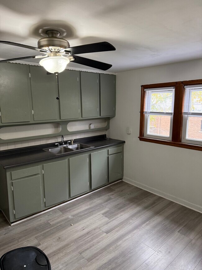 7804 Banks St Unit 2 - South, Justice, IL 60458