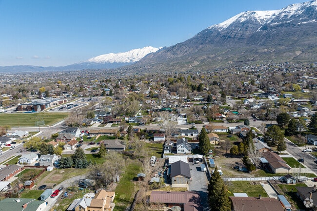 The Old Fort neighborhood is nestled beneath the Wasatch Mountain Range.