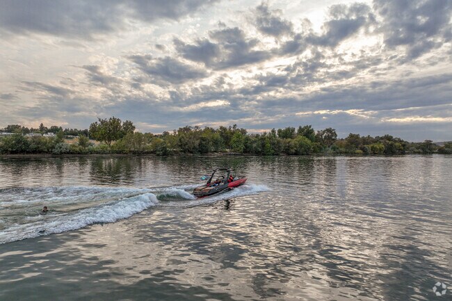 Metaline offers riverside adventures with scenic views perfect for boating enthusiasts.