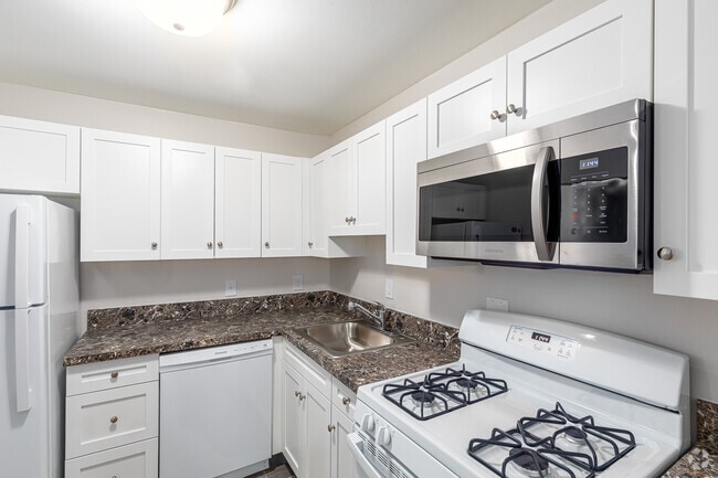 Newport Apartments, Milford, CT 06460 - photo 7