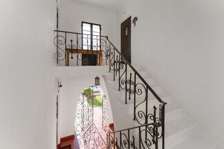 12109 Hoffman St, Studio City, CA 91604