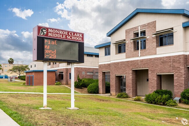 Monroe Classic Middle School is located near Swan Canyon.