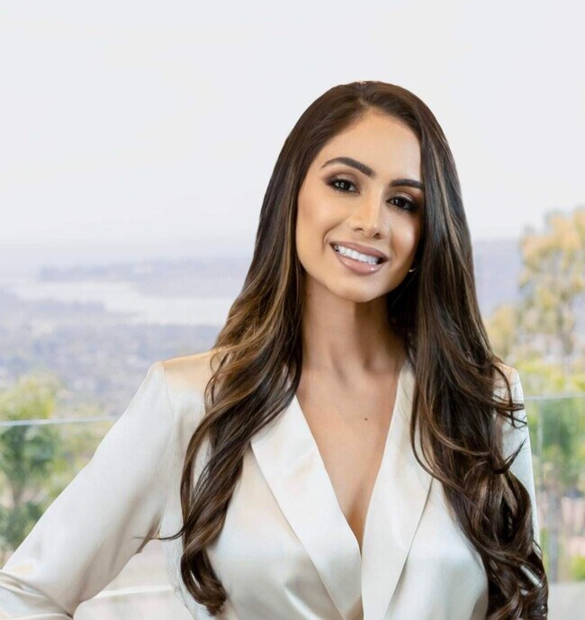 Karen Alvarez