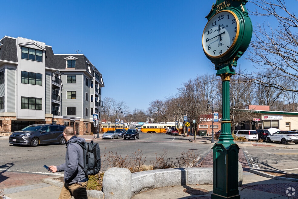 NH_ColumbineCliffs_560801_P2_V1_HK_032625