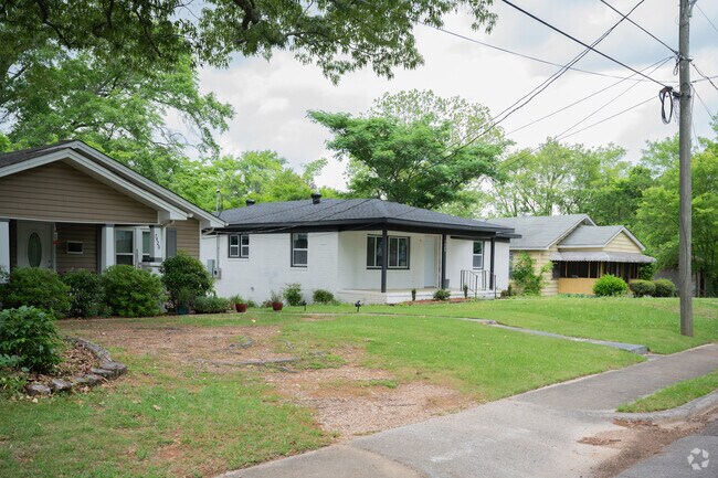 Affordable Craftsman homes are easy to find in Brown Springs.