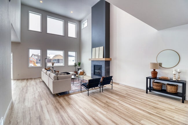 Living Area1_0.jpg