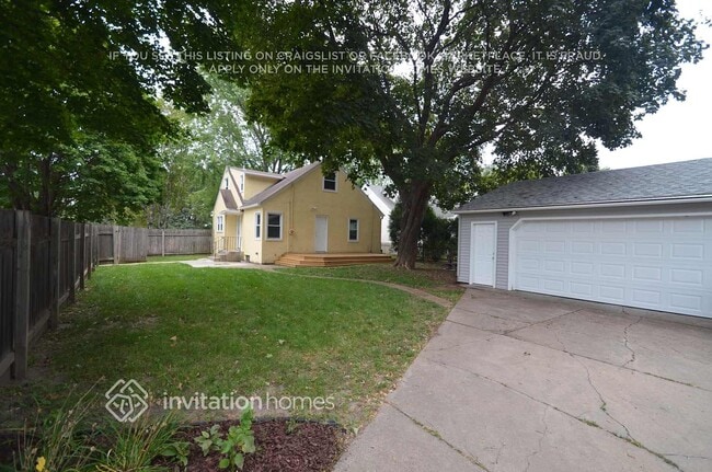 3058 NE Stinson Blvd, Minneapolis, MN 55418 - photo 2