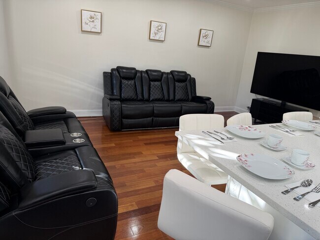 7713 Ditmars Blvd unit 1, East Elmhurst, NY 11370 - photo 2