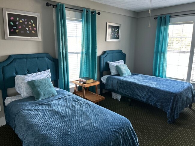 707 E Mcintosh Rd, Griffin, GA 30223 - photo 6