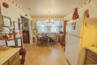 327 S Bloomington St, Greencastle, IN 46135