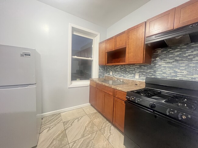 222 3rd St 6