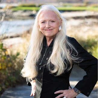 Julia Bassett Schwerin