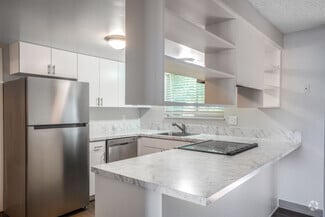 3804 E 18th St, Vancouver, WA 98661