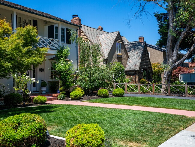 This row of homes in Shasta Hanchett Park is definitely eye-catching.