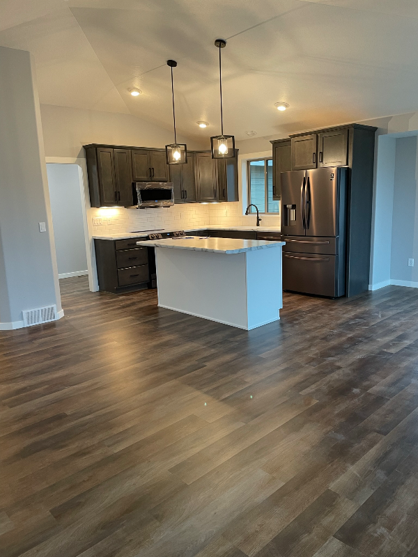 4012 S Home Plate Ave, Sioux Falls, SD 57110
