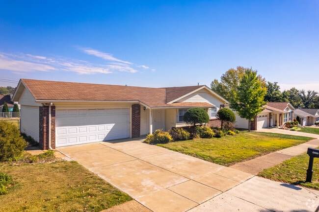 Ranch‑style homes from the mid‑1900s are common in Sappington.