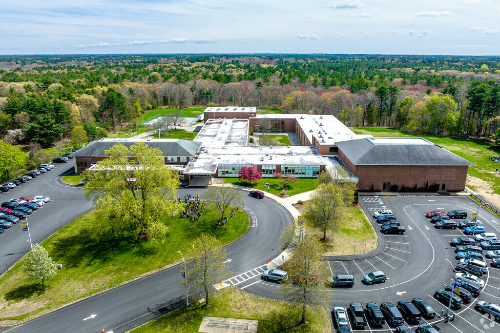 Aerial view of Gordon W Mitchell Middle School.