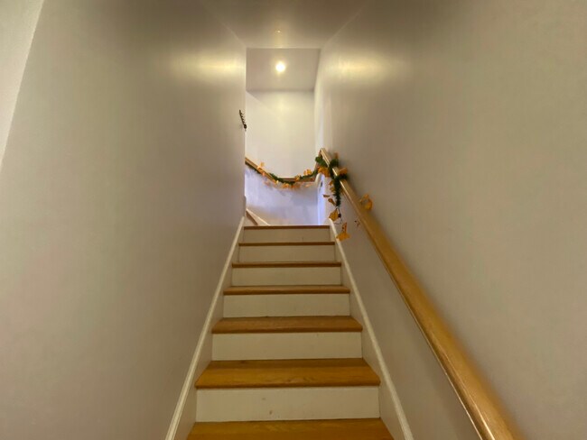 719 Parker St unit 4, Roxbury Crossing, MA 02120 - photo 2