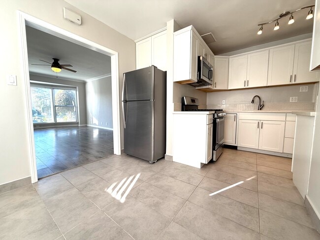 1938 S Rimpau Blvd unit 1938, Los Angeles, CA 90016 - photo 6