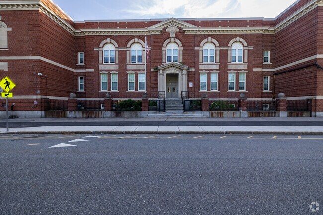 Washington Elementary School