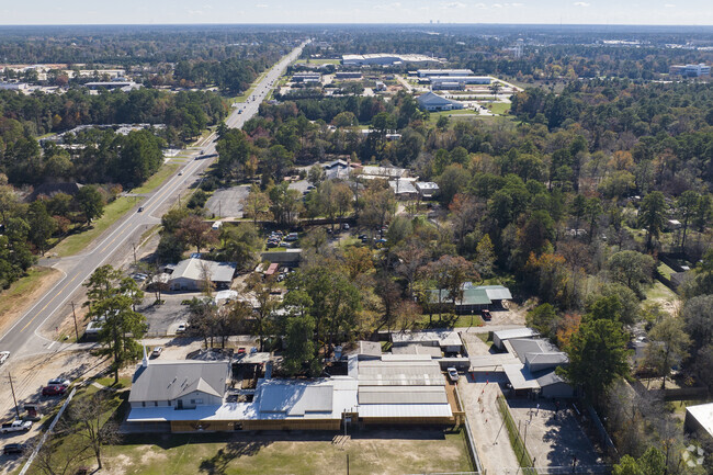 Looking south from Calvary Baptist School.