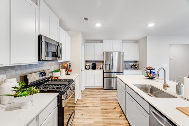 Sullivan Farm Frost C 04