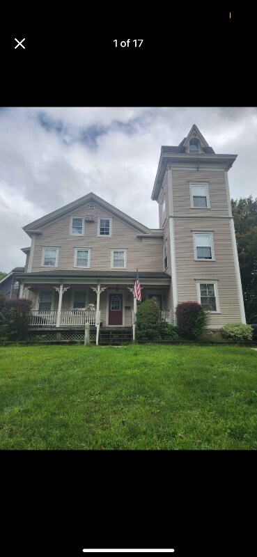 55 Station St Unit Apartment A, Coventry, RI 02816