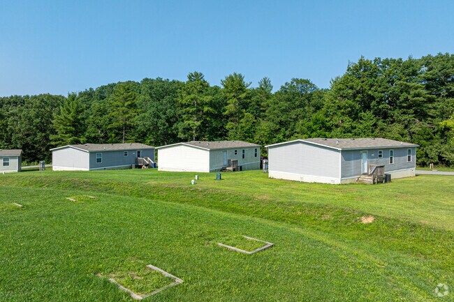 Mobile homes are also part of the Merrimac neighborhood.
