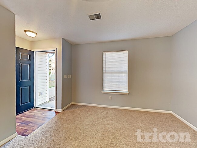 208 E Waverly Pl Ct, Columbia, SC 29229 - photo 4