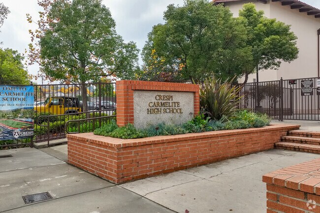 Crespi Carmelite High School