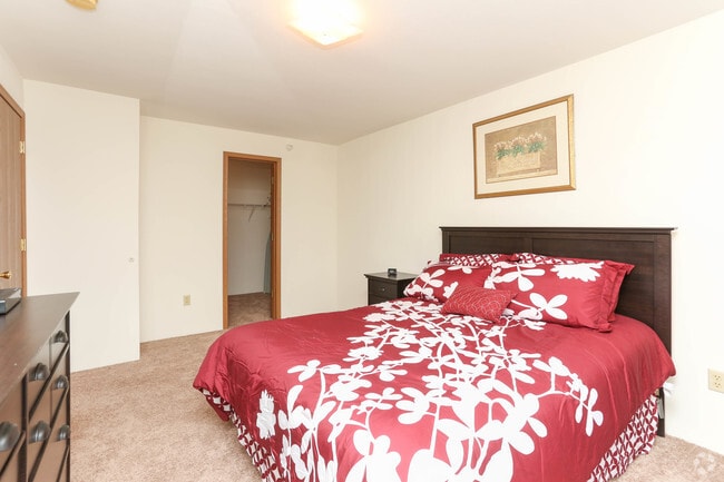 Vail Estates Apartments, Princeton, IN 47670 - photo 2