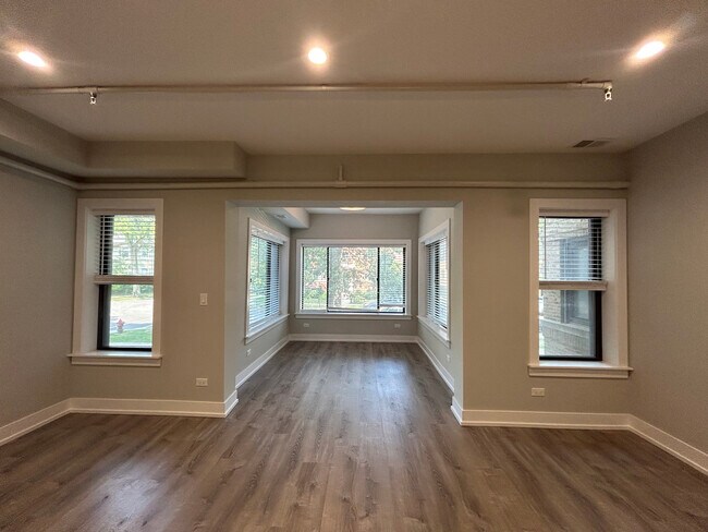 1000 Crain St unit 1000-2, Evanston, IL 60202 - photo 6