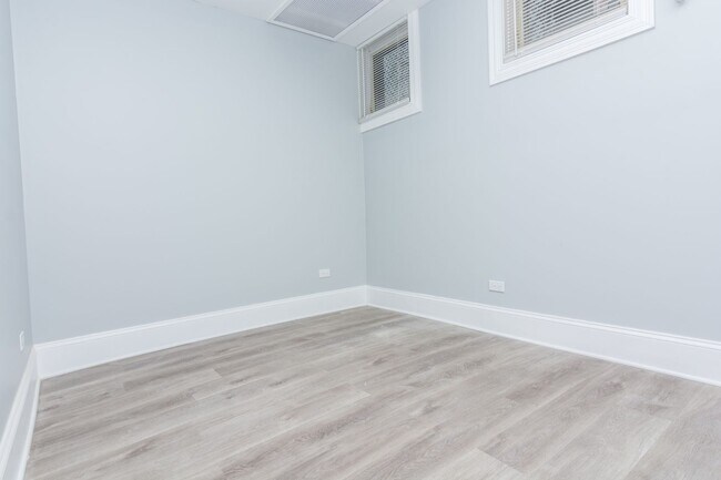 2826 E 78th St unit 1, Chicago, IL 60649 - photo 2