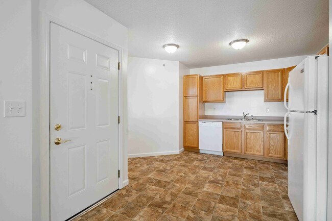 Park Place Apartments, Davenport, IA 52807 - photo 3