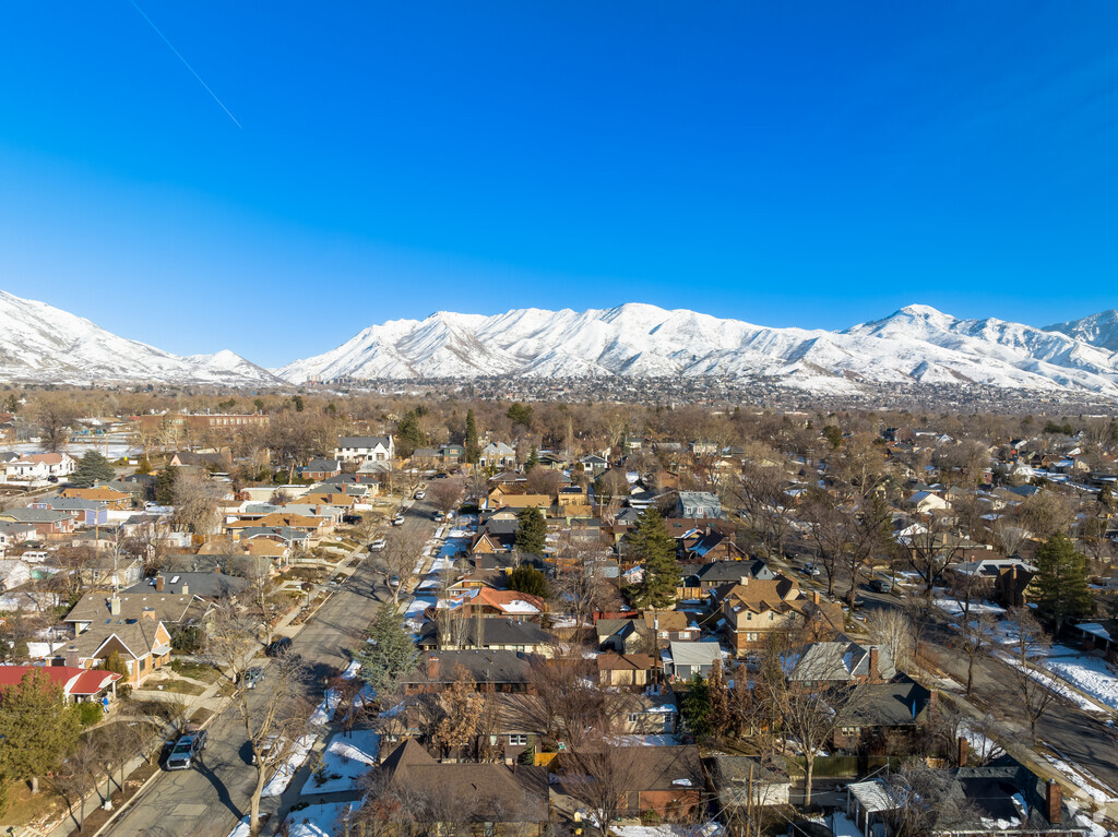 About Wasatch Hollow | Schools, Demographics, Things to Do - Homes.com