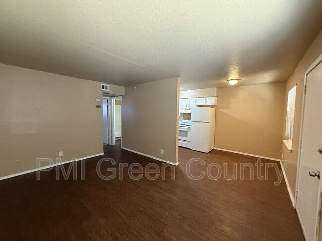 917 N Yale Ave unit 101, Tulsa, OK 74115 - photo 2
