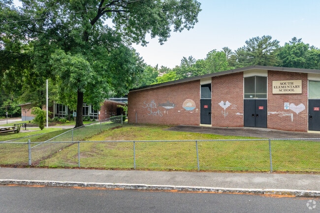 South Elementary School receives a rating of A- from niche.