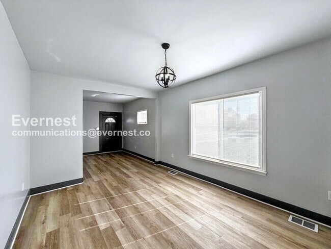 6073 Linwood St unit 1, Detroit, MI 48208 - photo 5