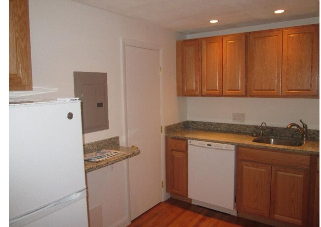 15 Euston Rd unit 10, Brighton, MA 02135 - photo 4
