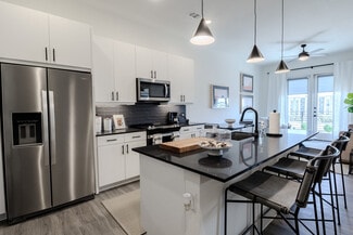 210 W Josephine St, San Antonio, TX 78212