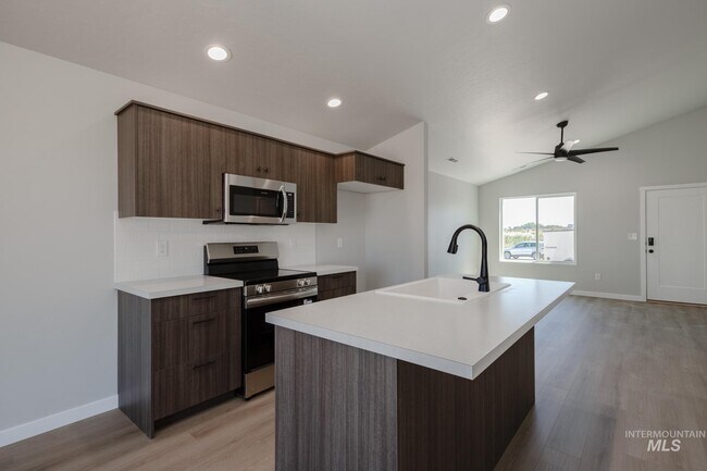 19288 Schooner Ave, Caldwell, ID 83605 - photo 6