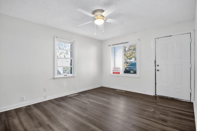 1971 E Cantrell St, Decatur, IL 62521 - photo 7