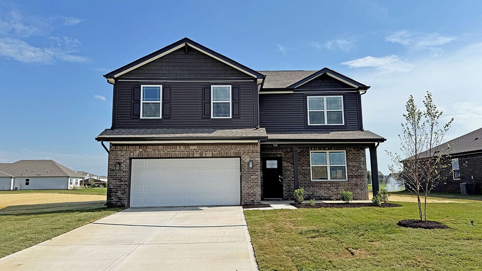 935 Saddlebrook Farms Blvd, Whiteland, IN 46184 - photo 1