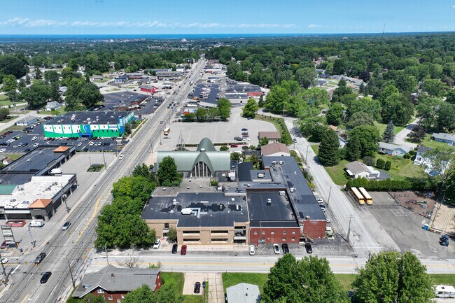 St George Catholic School has a student-teacher ratio of 18 to 1.
