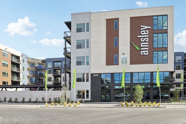 Ainsley at the Collective, Las Vegas, NV 89169 - photo 5